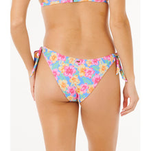 Dół bikini RIP CURL Malibu Cove Revo Cheekypant niebieski
Dół bikini RIP CURL Malibu Cove Revo Cheekypant niebieski