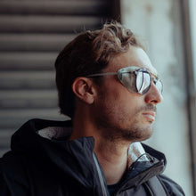 Okulary JULBO LEGACY - czarny/beżowy | Polarized 3 + - L - Adventure Sports
Okulary JULBO LEGACY - czarny/beżowy | Polarized 3 + - L - Adventure Sports