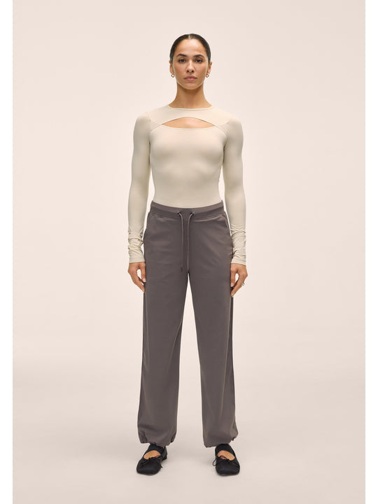 Spodnie damskie CASALL Stamp Loose Pant kolor szary
Spodnie damskie CASALL Stamp Loose Pant kolor szary