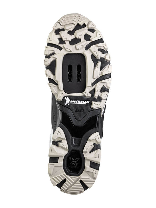 Buty rowerowe NORTHWAVE Spider Plus 3 czarno białe
Buty rowerowe NORTHWAVE Spider Plus 3 czarno białe