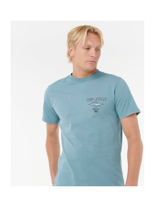 Koszulka RIP CURL FADE OUT ICON TEE niebieska
Koszulka RIP CURL FADE OUT ICON TEE niebieska