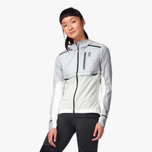 Kurtka ON RUNNING W WEATHER-JACKET
Kurtka ON RUNNING W WEATHER-JACKET