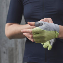 Rękawice rowerowe POC AGILE Short Glove - żółty - Rękawiczki - Adventure Sports
Rękawice rowerowe POC AGILE Short Glove - żółty - Rękawiczki - Adventure Sports