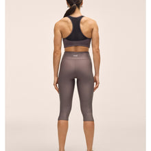 Legginsy damskie CASALL Capri Slit Regular Waist Tights kolor szary
Legginsy damskie CASALL Capri Slit Regular Waist Tights kolor szary