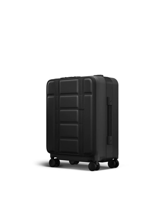 Walizka Db™ Ramverk Pro Front-access Carry-on czarny
Walizka Db™ Ramverk Pro Front-access Carry-on czarny
