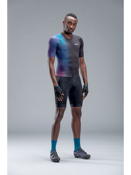 Koszulka rowerowa NORTHWAVE BLADE Jersey - czarny/niebieski - Adventure Sports
Koszulka rowerowa NORTHWAVE BLADE Jersey - czarny/niebieski - Adventure Sports