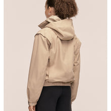 Kurtka damska CASALL Scandi Bomber Rain Jacket kolor beżowy
Kurtka damska CASALL Scandi Bomber Rain Jacket kolor beżowy