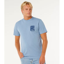 Koszulka męska RIP CURL Keep On Trucking Ss Tee niebieska
Koszulka męska RIP CURL Keep On Trucking Ss Tee niebieska