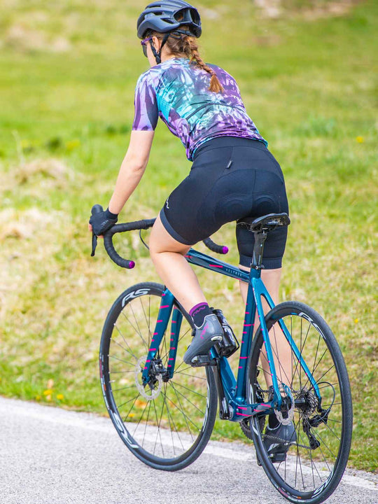 Spodenki rowerowe damskie NORTHWAVE Active W’s Bibshort - czarny - Adventure Sports
Spodenki rowerowe damskie NORTHWAVE Active W’s Bibshort - czarny - Adventure Sports