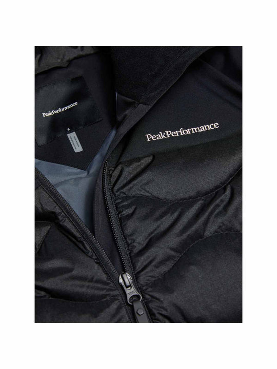 Kurtka narciarska damska PEAK PERFORMANCE W Silverchute Helium Jacket czarny
Kurtka narciarska damska PEAK PERFORMANCE W Silverchute Helium Jacket czarny