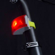 Lampka rowerowa BOOKMAN Curve Rear Light 37lm zielony
Lampka rowerowa BOOKMAN Curve Rear Light 37lm zielony