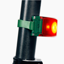 Lampka rowerowa BOOKMAN Curve Rear Light 37lm zielony
Lampka rowerowa BOOKMAN Curve Rear Light 37lm zielony