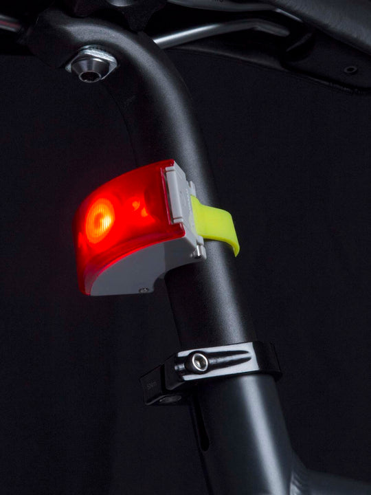 Lampka rowerowa BOOKMAN Curve Rear Light 37lm zielony
Lampka rowerowa BOOKMAN Curve Rear Light 37lm zielony