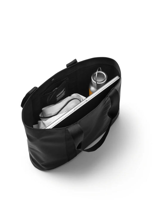 Torba na ramię Db™ Essential Tote 16L czarny
Torba na ramię Db™ Essential Tote 16L czarny