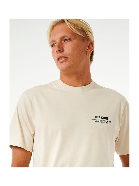 Koszulka RIP CURL Heritage Ding Repairs Tee biały - Adventure Sports
Koszulka RIP CURL Heritage Ding Repairs Tee biały - Adventure Sports