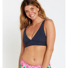 Bikini dwustronne RIP CURL Ikat Geo Halter Revo multikolorowe
Bikini dwustronne RIP CURL Ikat Geo Halter Revo multikolorowe