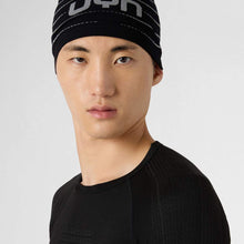 Opaska UYN Rapid Headband czarny
Opaska UYN Rapid Headband czarny