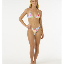 Majtki kąpielowe RIP CURL Cala Vadella High Leg Skimpy turkusowe
Majtki kąpielowe RIP CURL Cala Vadella High Leg Skimpy turkusowe