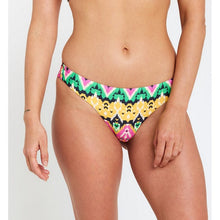 Majtki kąpielowe RIP CURL Ikat Geo Cheeky Pant turkusowe
Majtki kąpielowe RIP CURL Ikat Geo Cheeky Pant turkusowe