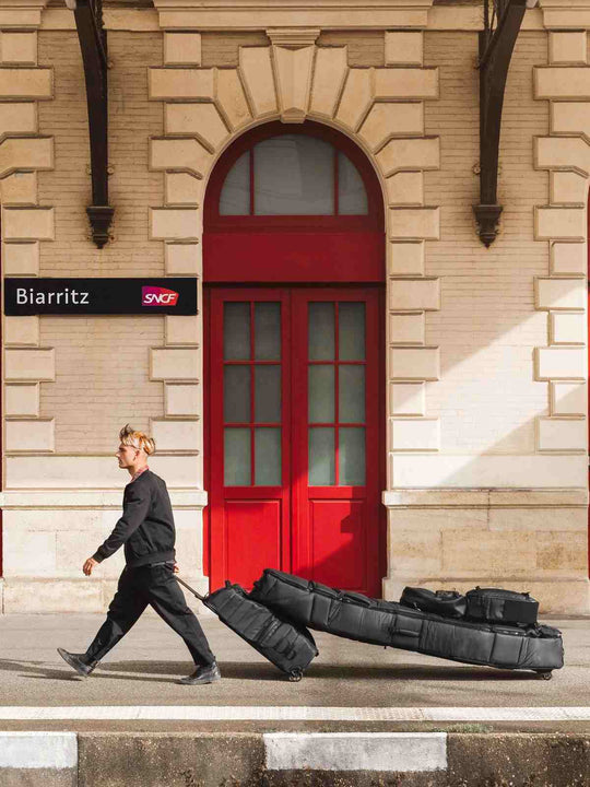 Pokrowiec na deskę surfingową Db™ Surf Coffin Pro 3-4 boards czarny
Pokrowiec na deskę surfingową Db™ Surf Coffin Pro 3-4 boards czarny