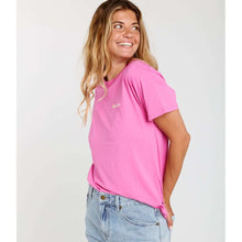 Koszulka damska RIP CURL Molokai Relaxed Tee różowa
Koszulka damska RIP CURL Molokai Relaxed Tee różowa