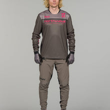 Spodnie rowerowe NORTHWAVE Bomb Long Pant beżowy
Spodnie rowerowe NORTHWAVE Bomb Long Pant beżowy