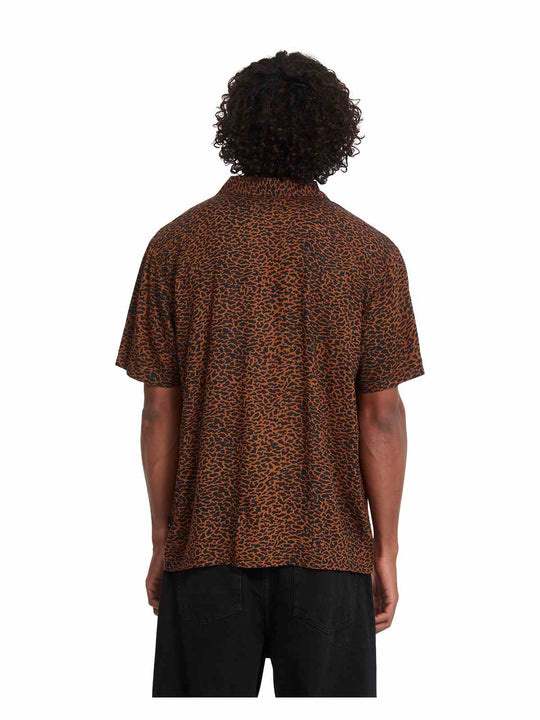 Koszula męska VOLCOM Utopias Print Ss brązowy
Koszula męska VOLCOM Utopias Print Ss brązowy