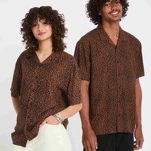 Koszula męska VOLCOM Utopias Print Ss brązowy
Koszula męska VOLCOM Utopias Print Ss brązowy