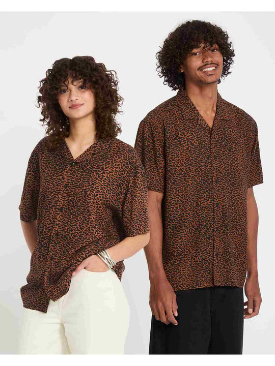 Koszula męska VOLCOM Utopias Print Ss brązowy
Koszula męska VOLCOM Utopias Print Ss brązowy