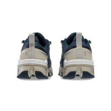 Buty trailowe damskie On W Cloudwander Waterproof granatowo/beżowe
Buty trailowe damskie On W Cloudwander Waterproof granatowo/beżowe