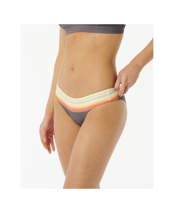 Majtki kąpielowe RIP CURL Surf Revival Cheeky
Majtki kąpielowe RIP CURL Surf Revival Cheeky