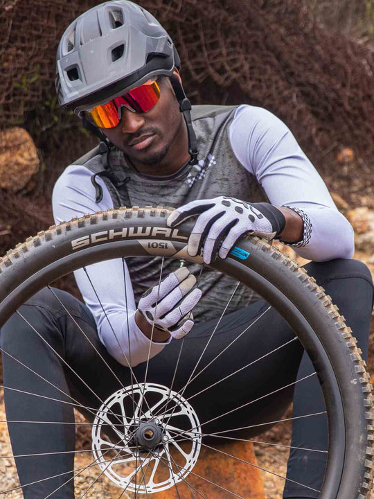 Rękawice rowerowe NORTHWAVE SPIDER - szary/czarny - Rękawiczki - Adventure Sports
Rękawice rowerowe NORTHWAVE SPIDER - szary/czarny - Rękawiczki - Adventure Sports