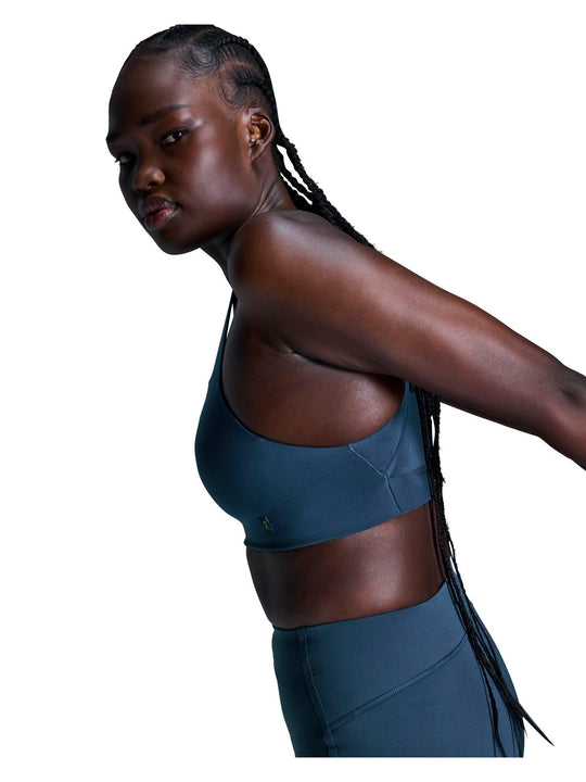 Stanik sportowy ON RUNNING Active Bra niebieski
Stanik sportowy ON RUNNING Active Bra niebieski