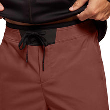 Szorty do biegania On Performance Hybrid Short rubinowy
Szorty do biegania On Performance Hybrid Short rubinowy