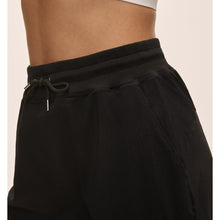 Spodnie damskie CASALL Step Woven Pants kolor czarny
Spodnie damskie CASALL Step Woven Pants kolor czarny