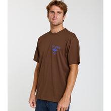 Koszulka męska RIP CURL Fade Out Icon Tee brązowa
Koszulka męska RIP CURL Fade Out Icon Tee brązowa
