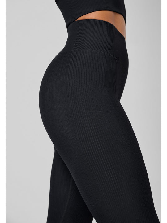 Legginsy damskie bezszwowe CASALL Multi Rib Seamless High Waist Tights czarny
Legginsy damskie bezszwowe CASALL Multi Rib Seamless High Waist Tights czarny