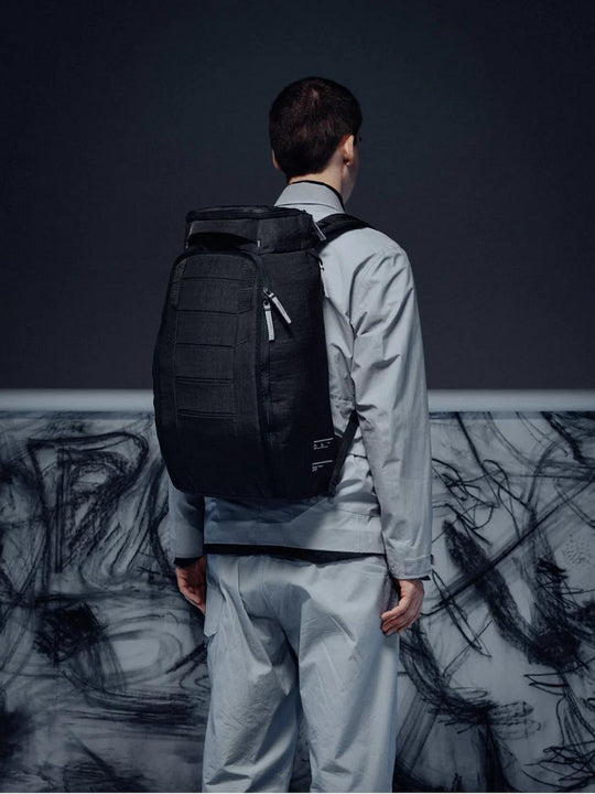 Plecak DB Hugger Backpack 30L Charcoal Grey
Plecak DB Hugger Backpack 30L Charcoal Grey