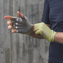 Rękawice rowerowe POC AGILE Short Glove - żółty - Rękawiczki - Adventure Sports
Rękawice rowerowe POC AGILE Short Glove - żółty - Rękawiczki - Adventure Sports