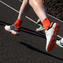 Buty do biegania męskie ON RUNNING CLOUDSURFER - kremowe
Buty do biegania męskie ON RUNNING CLOUDSURFER - kremowe