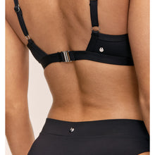 Stanik kąpielowy CASALL Overlap Bikini Top kolor czarny
Stanik kąpielowy CASALL Overlap Bikini Top kolor czarny