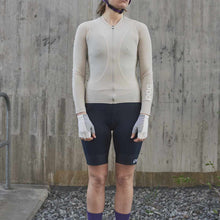 Koszulka rowerowa POC ESSENTIAL ROAD W’S LS - beżowa - Adventure Sports
Koszulka rowerowa POC ESSENTIAL ROAD W’S LS - beżowa - Adventure Sports
