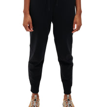 Spodnie dresowe damskie ON RUNNING Sweat Pants czarny
Spodnie dresowe damskie ON RUNNING Sweat Pants czarny