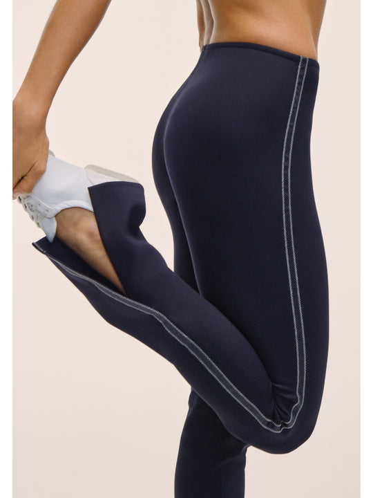 Spodnie damskie CASALL Scuba Slit Pant kolor czarny
Spodnie damskie CASALL Scuba Slit Pant kolor czarny