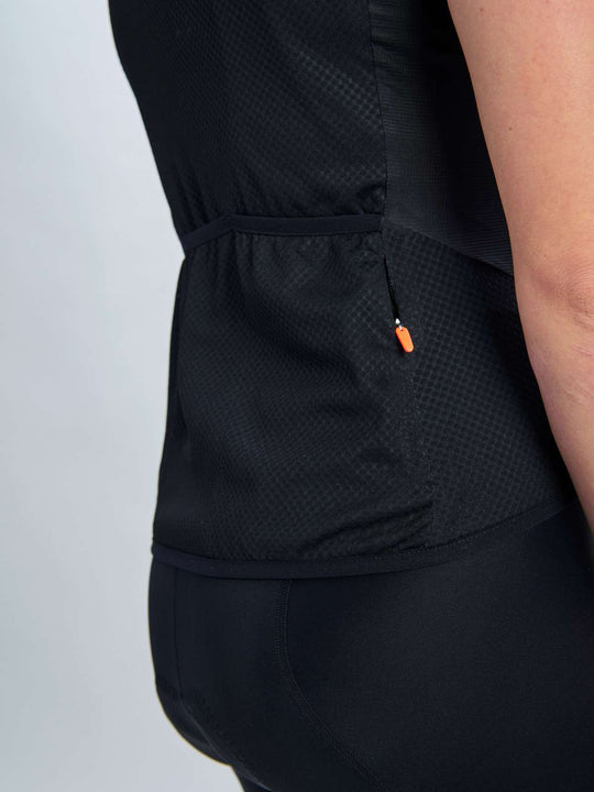 Koszulka rowerowa damska POC W’s Essential Road Logo Jersey czarna - Adventure Sports
Koszulka rowerowa damska POC W’s Essential Road Logo Jersey czarna - Adventure Sports