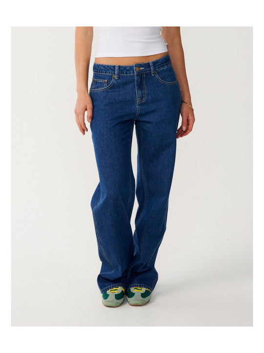 Spodnie damskie RIP CURL Aggie Relaxed Jeans granatowe
Spodnie damskie RIP CURL Aggie Relaxed Jeans granatowe