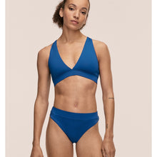 Stanik kąpielowy CASALL V-Neck Crossback Bikini Top kolor niebieski
Stanik kąpielowy CASALL V-Neck Crossback Bikini Top kolor niebieski