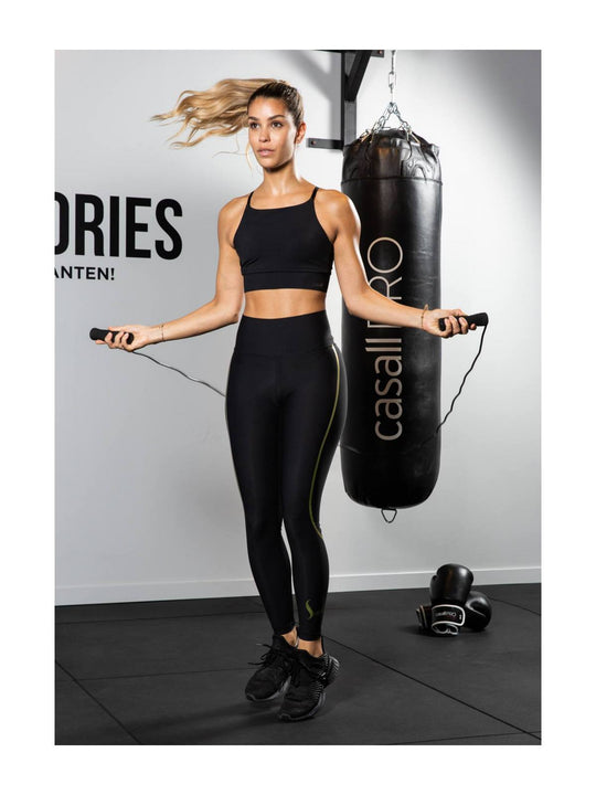 Skakanka do ćwiczeń CASALL Jump rope foam handle czarny
Skakanka do ćwiczeń CASALL Jump rope foam handle czarny