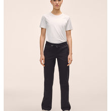 Spodnie damskie CASALL Daily Woven Pant kolor czarny
Spodnie damskie CASALL Daily Woven Pant kolor czarny