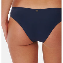 Majtki RIP CURL Melting Waves Cheeky Hipster granatowy - Stroje kąpielowe - Adventure Sports
Majtki RIP CURL Melting Waves Cheeky Hipster granatowy - Stroje kąpielowe - Adventure Sports